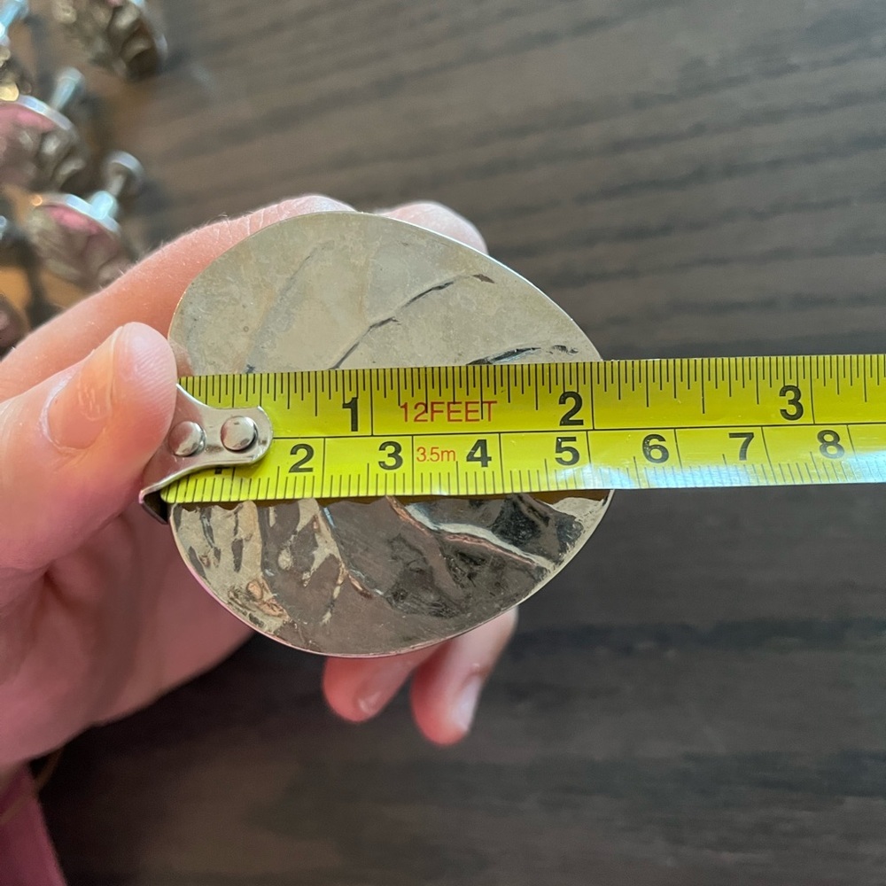 Michael Aram Botanical Leaf Cabinet Knobs / LARGE - Picture 4 of 5